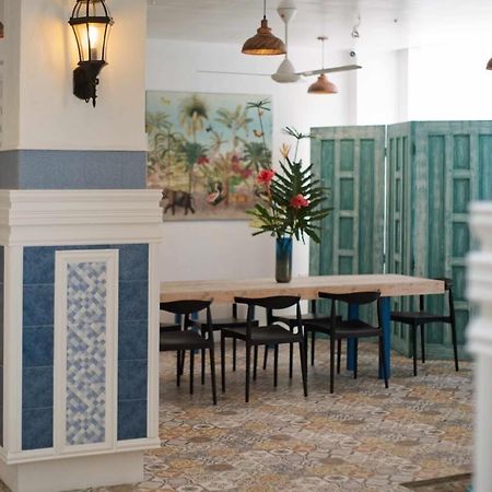 1001 Nights Boutique Inn Кагаян де Оро Екстериор снимка