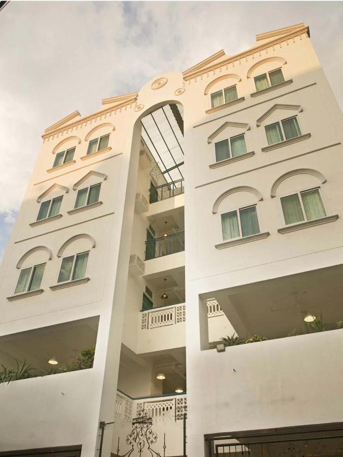 1001 Nights Boutique Inn Кагаян де Оро Екстериор снимка