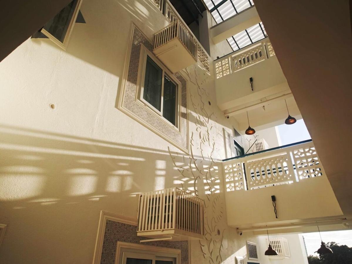 1001 Nights Boutique Inn Кагаян де Оро Екстериор снимка