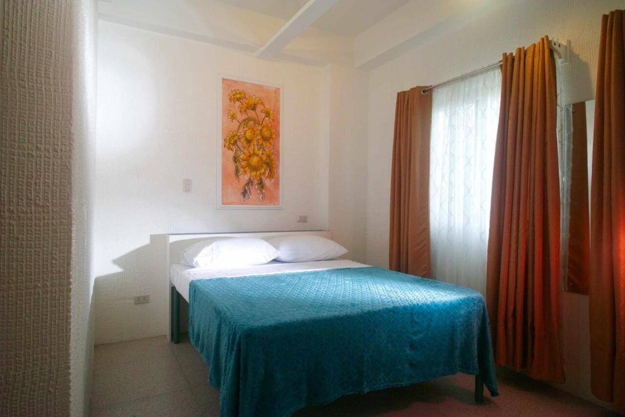 1001 Nights Boutique Inn Кагаян де Оро Екстериор снимка